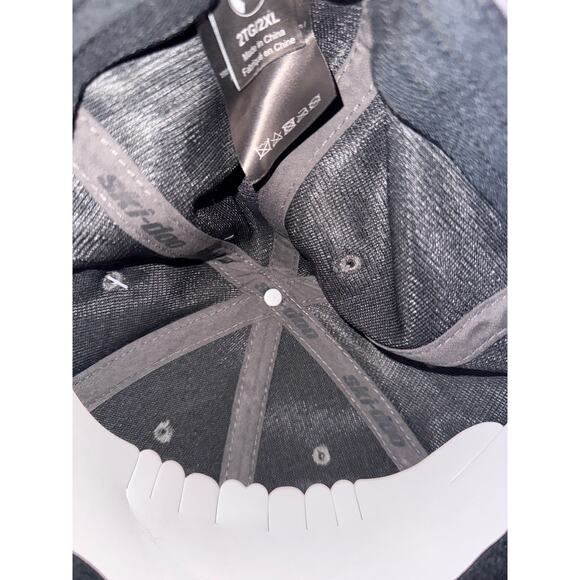 Brand New BRP Heathered Grey Flex Fit Cap Hat Ski-Doo Curved Brim Casquette Flex - Picture 5 of 6